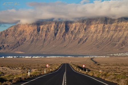 Road from Soo to Famara, Lanzarote