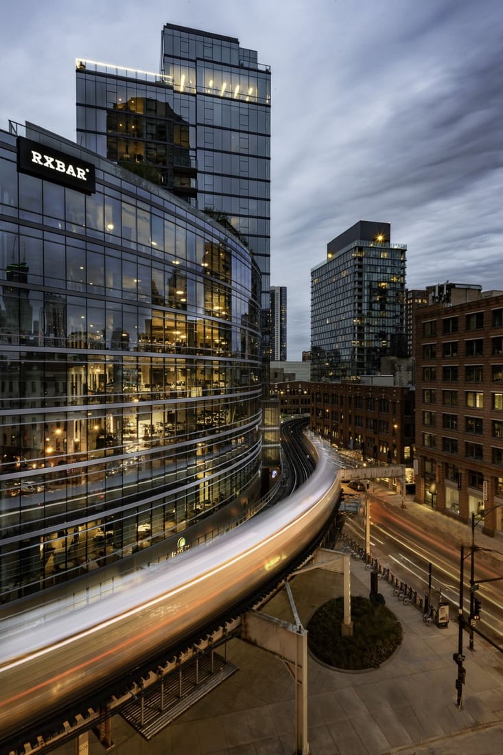 Train from Wells Kinzie Garage, Chicago, USA