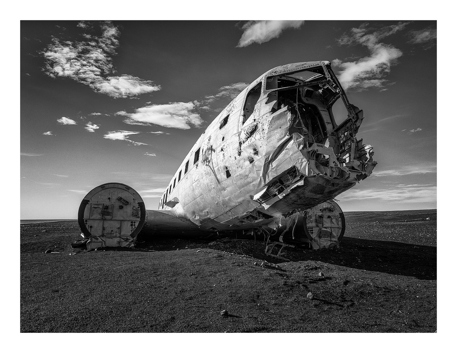 Solheimasandur Plance Wreck from the front, Iceland