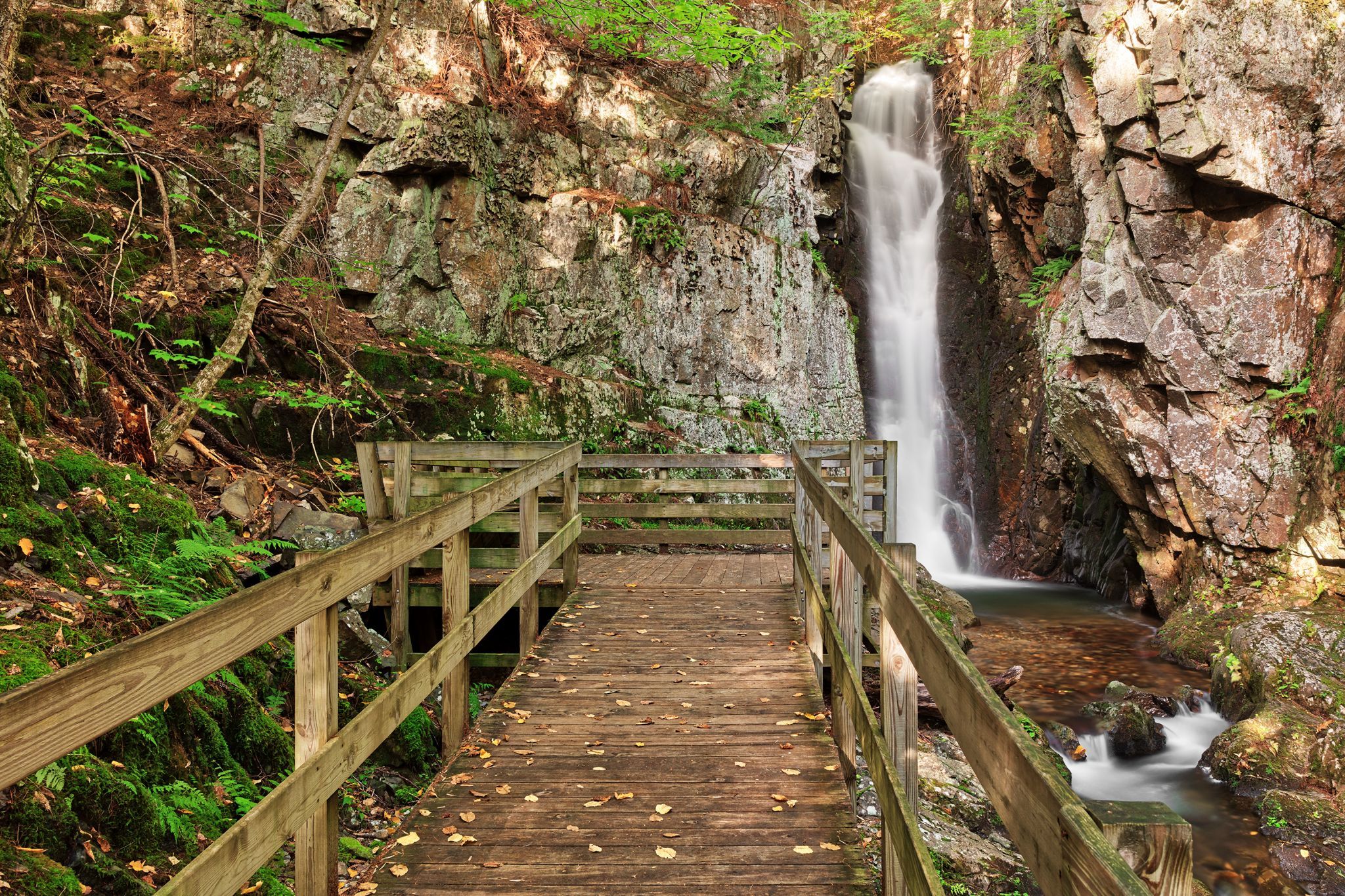 Falls of Song, USA
