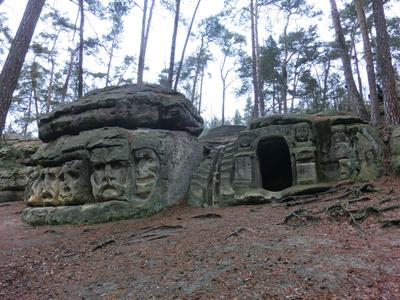Harfenice Cave