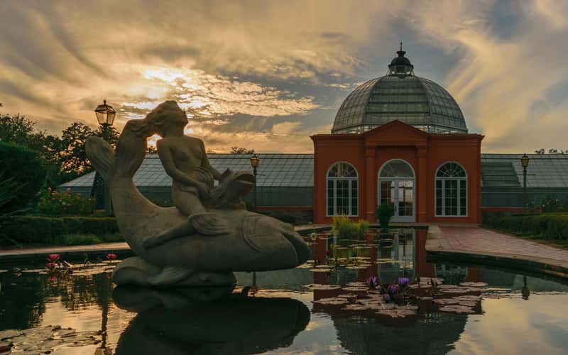 The Conservatory of the Two Sisters