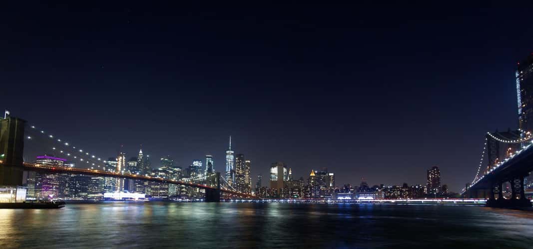 Brooklyn Bridge skyline from Pebble Beach, New York City