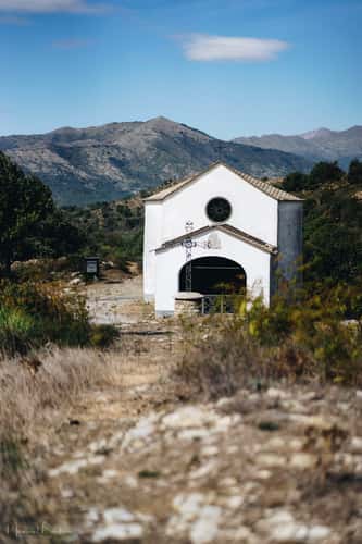 Chapel di Maria above Vasia