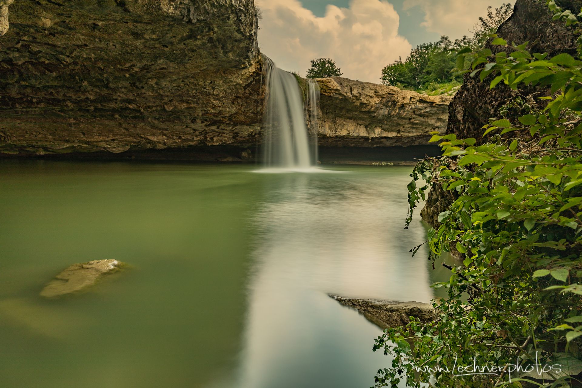 Waterfall Zarecki Krov, Croatia