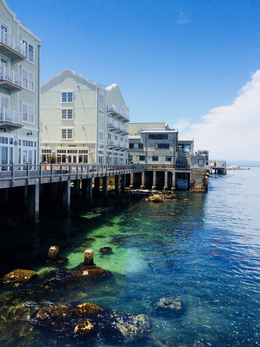 Monterey Hotel, USA