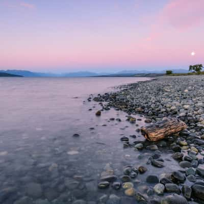 Te Anau Beach, New Zealand