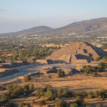 Teotihuacan - Piramide de la Luna, Mexico