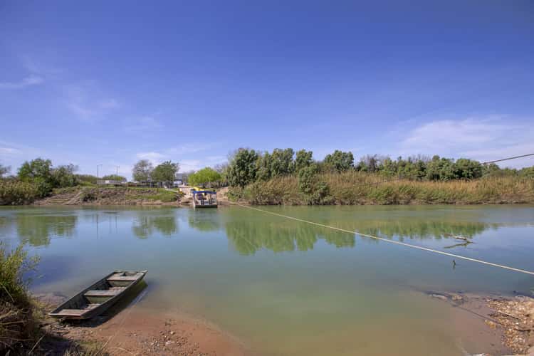 Los Ebanos Ferry