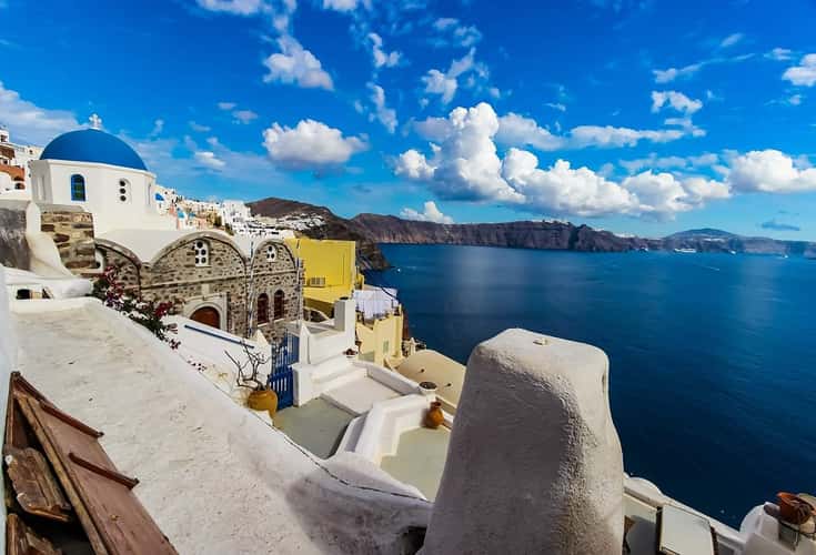 Iconic view of Oia, Santorini 