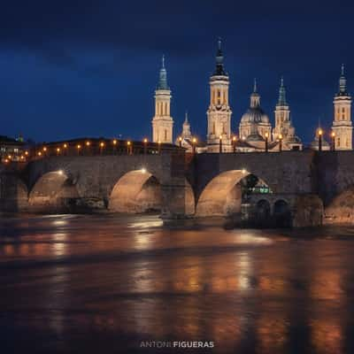 Puente de Piedra & Basílica del Pilar, Spain