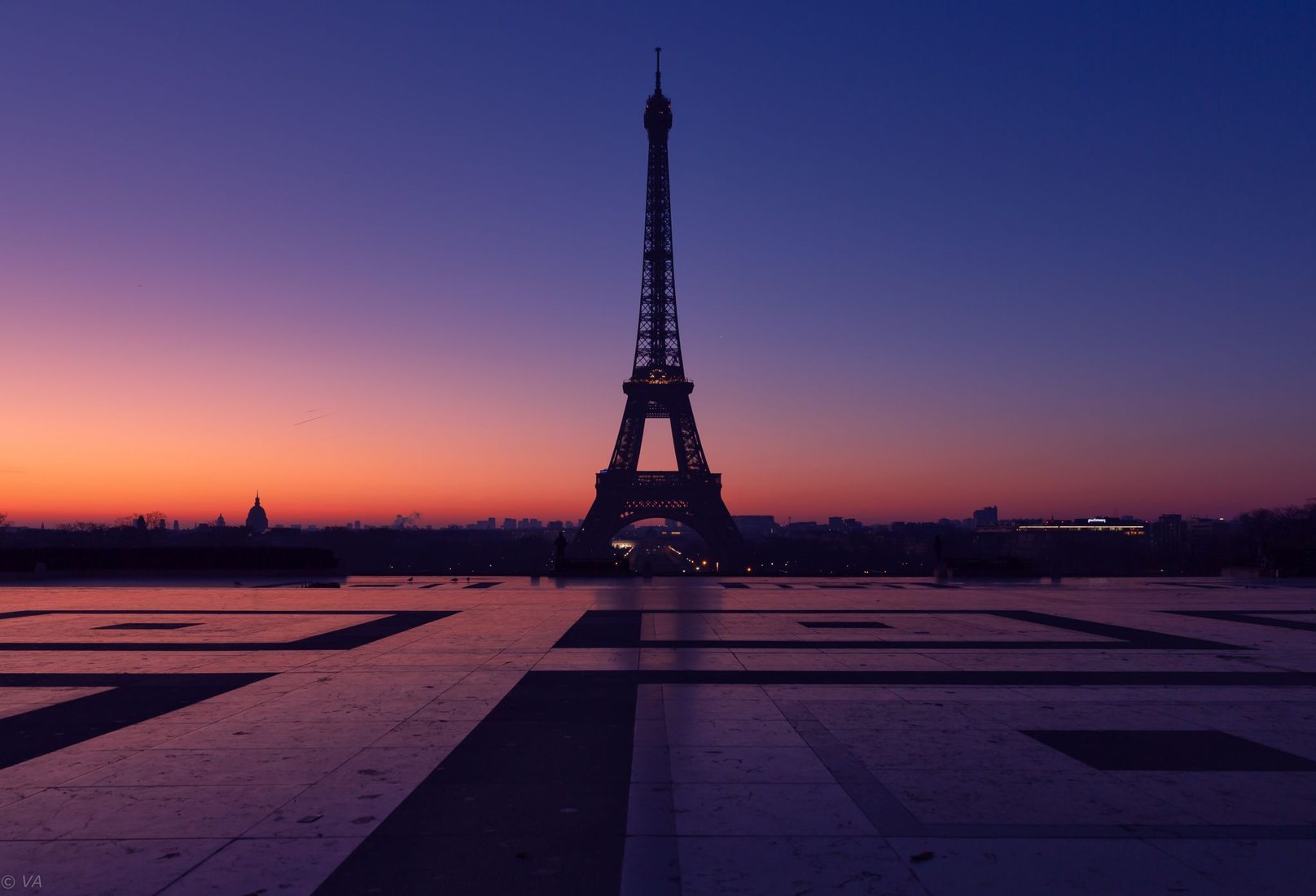 tour-eiffel-paris-france