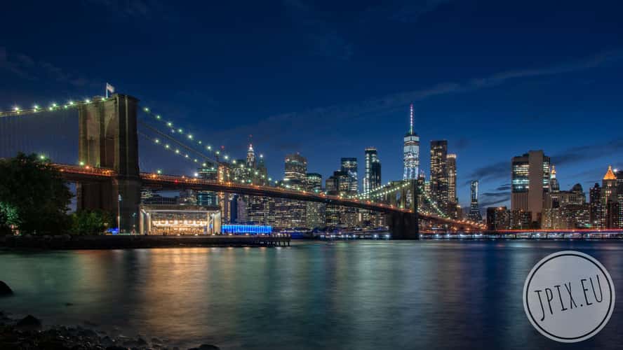 Brooklyn Bridge skyline from Pebble Beach, New York City