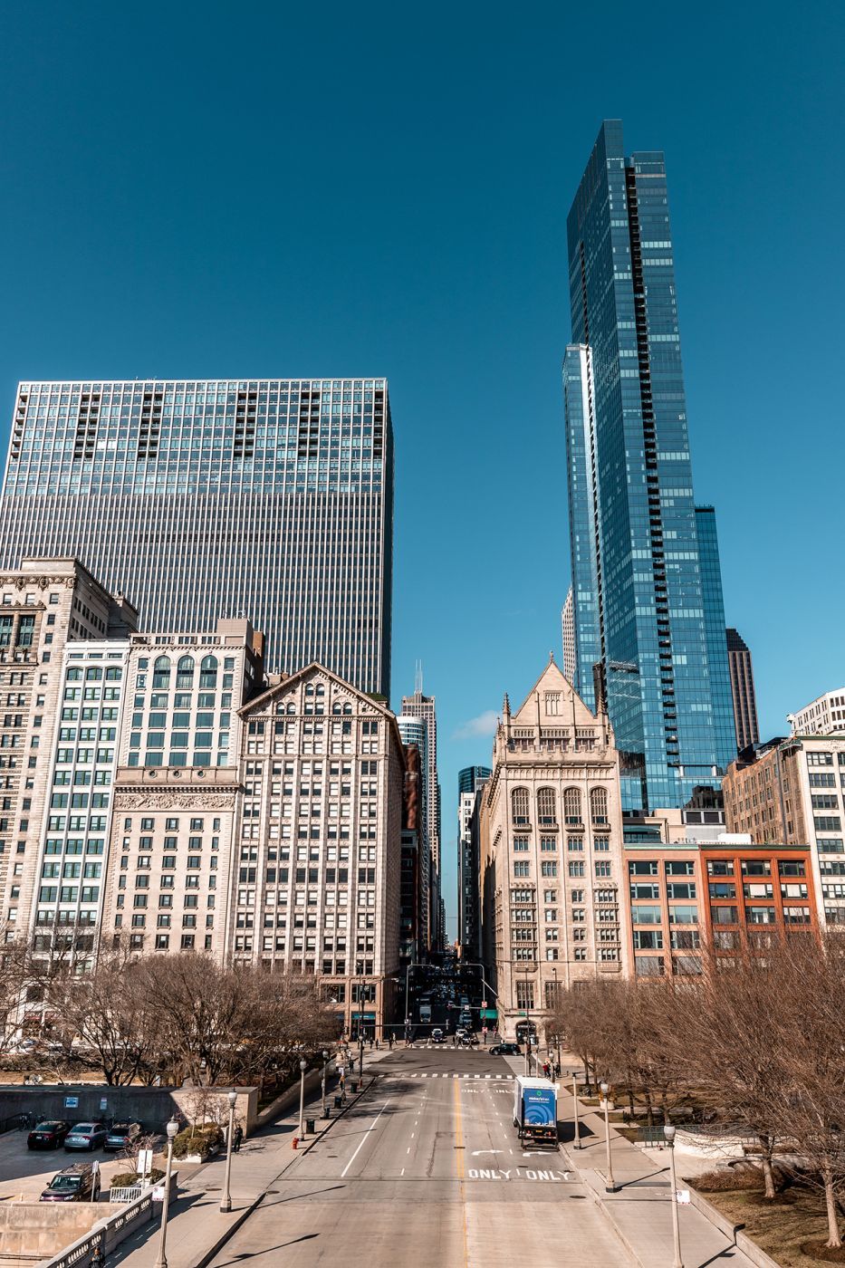Chicago from Nichols Bridgeway, USA