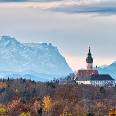 Kloster Andechs vor Zugspitze, Germany