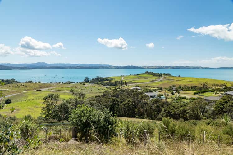 Mahurangi East
