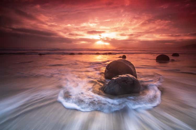 Moeraki Boulders sunrise South Island