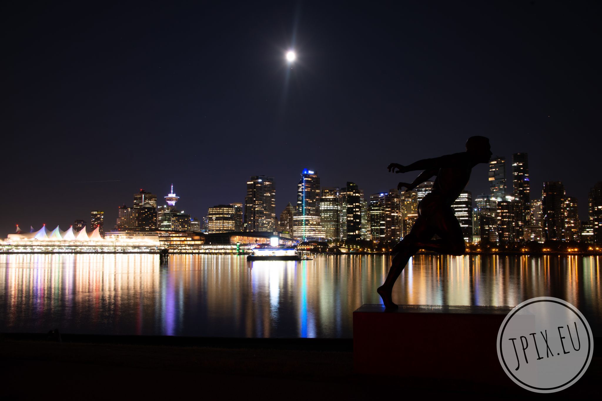 Outdoor sculpture of Olympic runner Harry Jerome, Canada