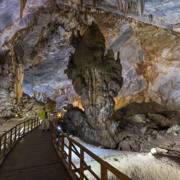 Paradise Cave, Vietnam