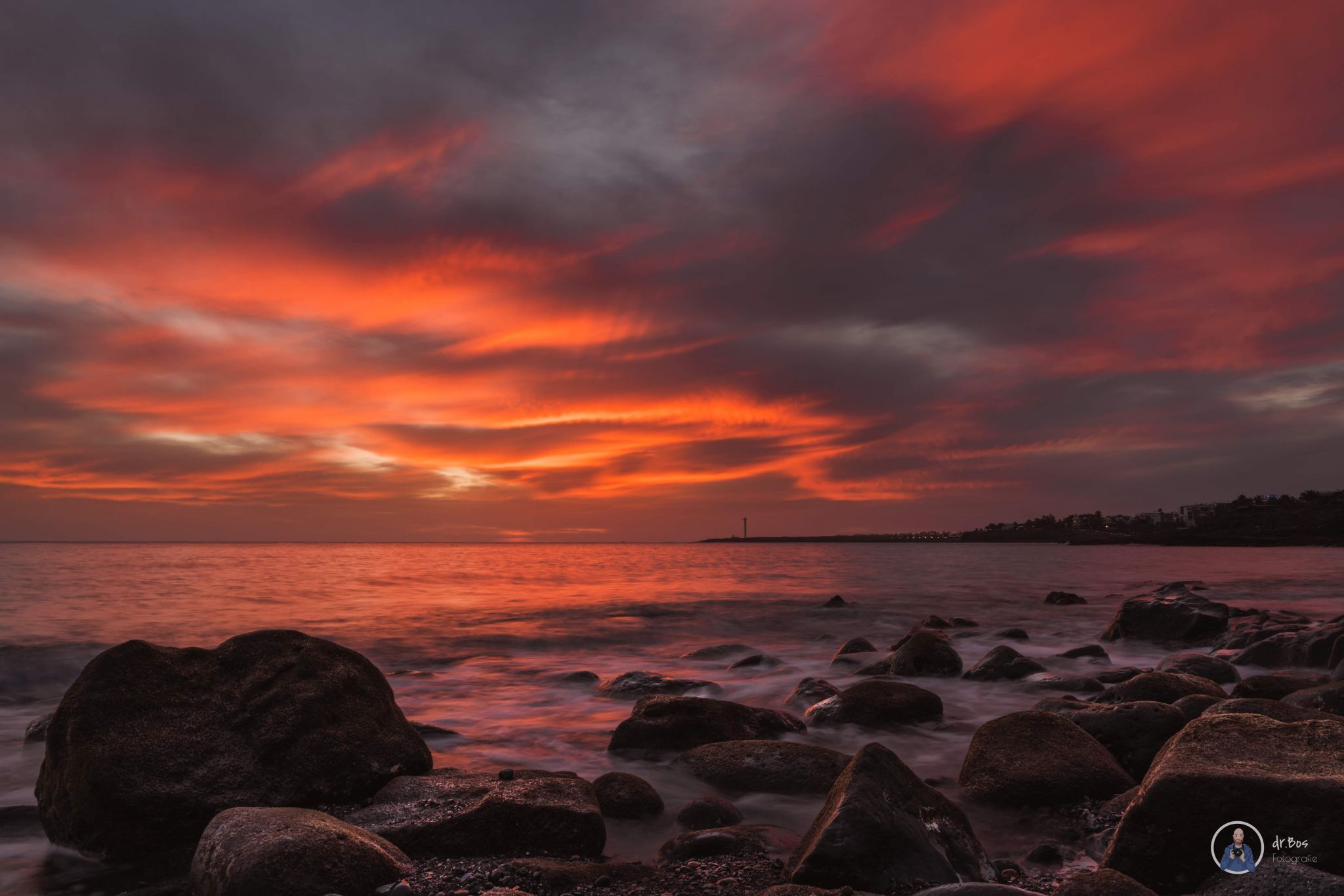 Playa de Montaña Roja, Spain