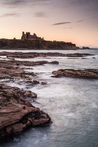 Seacliff Beach with a view of Tantallon Castle