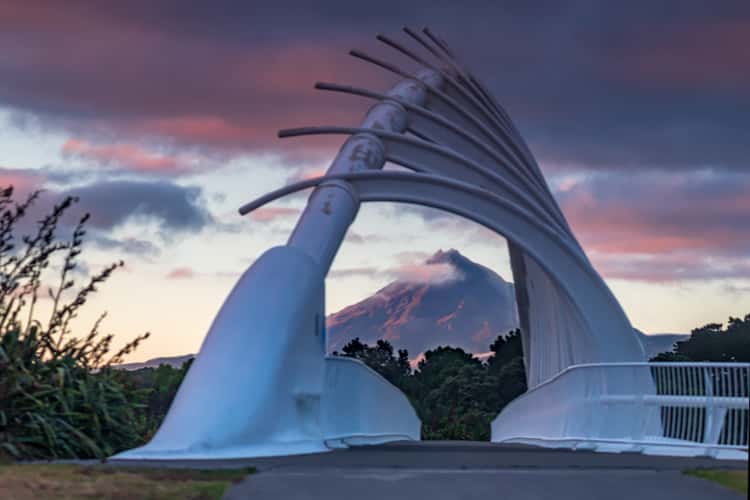 Te Rewa Rewa Bridge New Plymouth Mt Taranaki