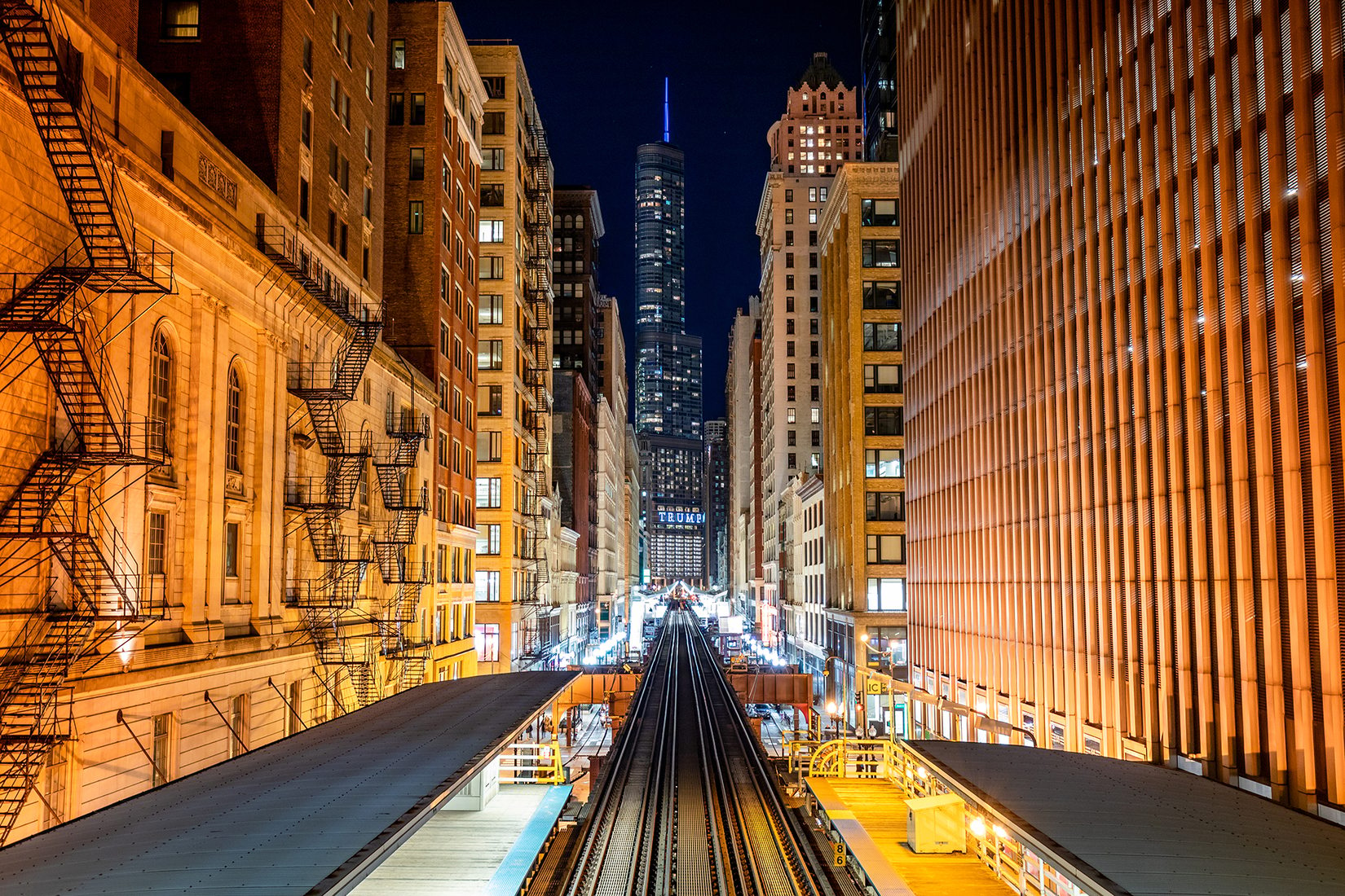 Trump Tower from Adams/Wabash, Chicago, USA