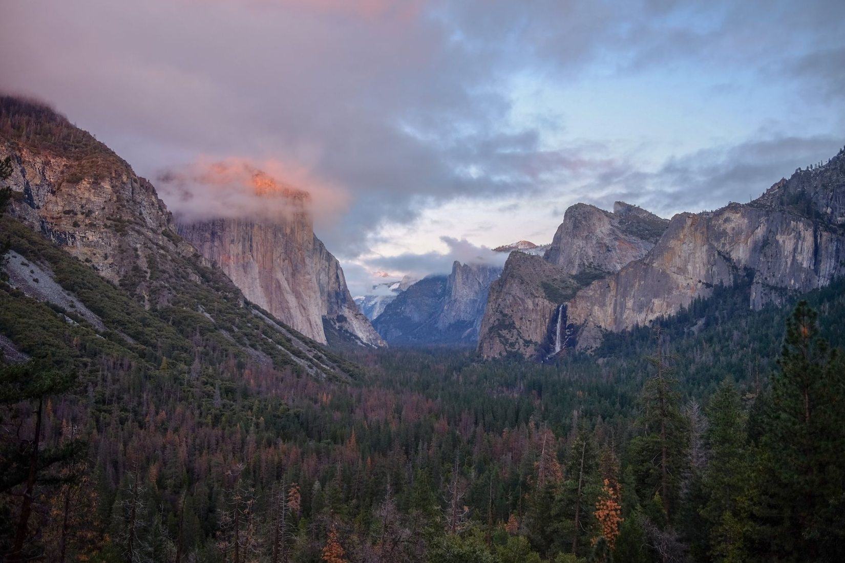 Tunnel View, Yosemite National Park, California, USA