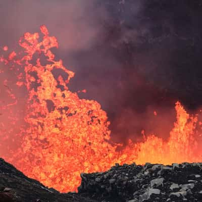 Benbow lava lake, Vanuatu