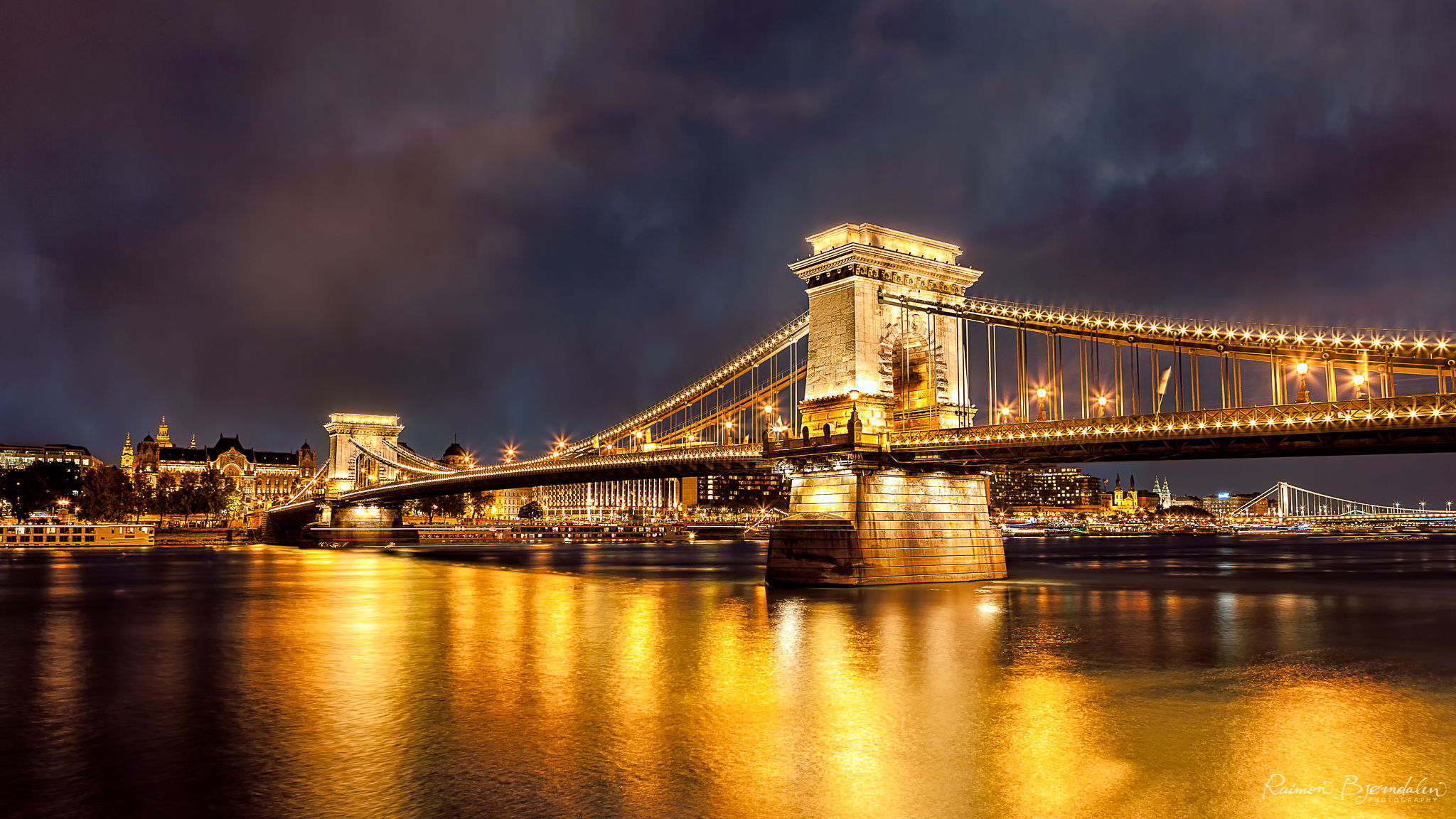 Budapest Chain Bridge, Hungary