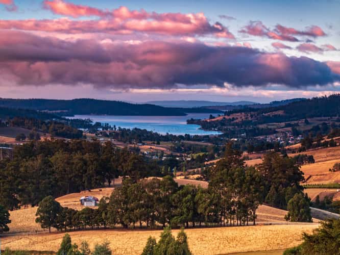 Cygnet Valley sunset Tasmania