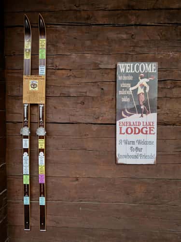 Emerald Lake Lodge