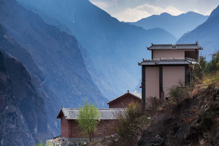 Guest house at the Tiger Leaping Gorge