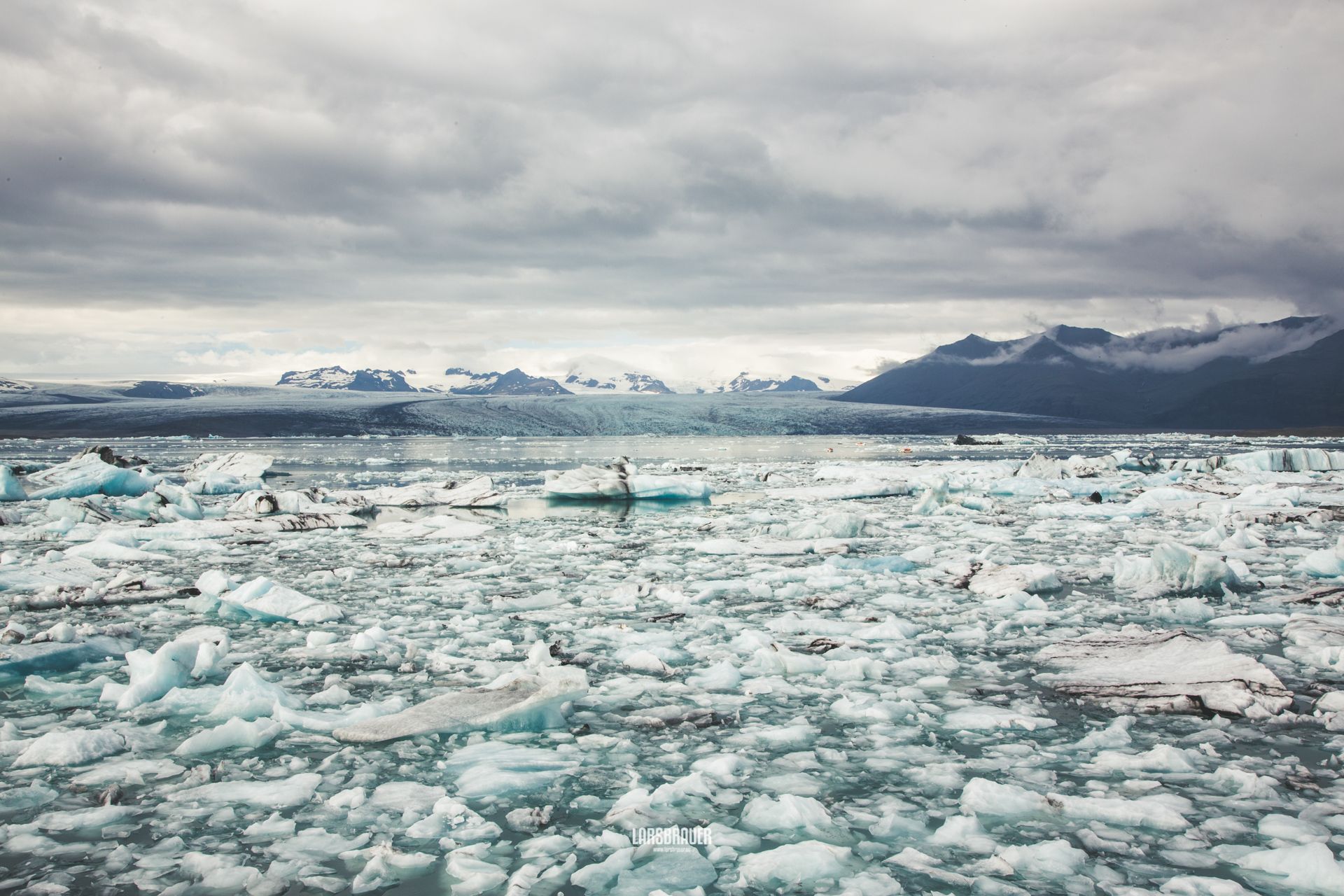 Glacial Lagoon at Jökulsárlón, Iceland