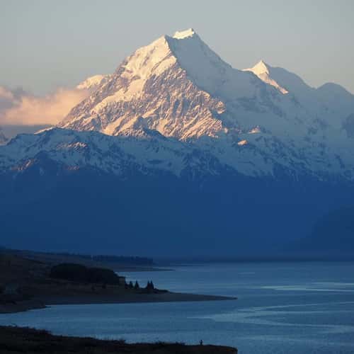 Lake Pukaki Viewpoint (Mount Cook Road)