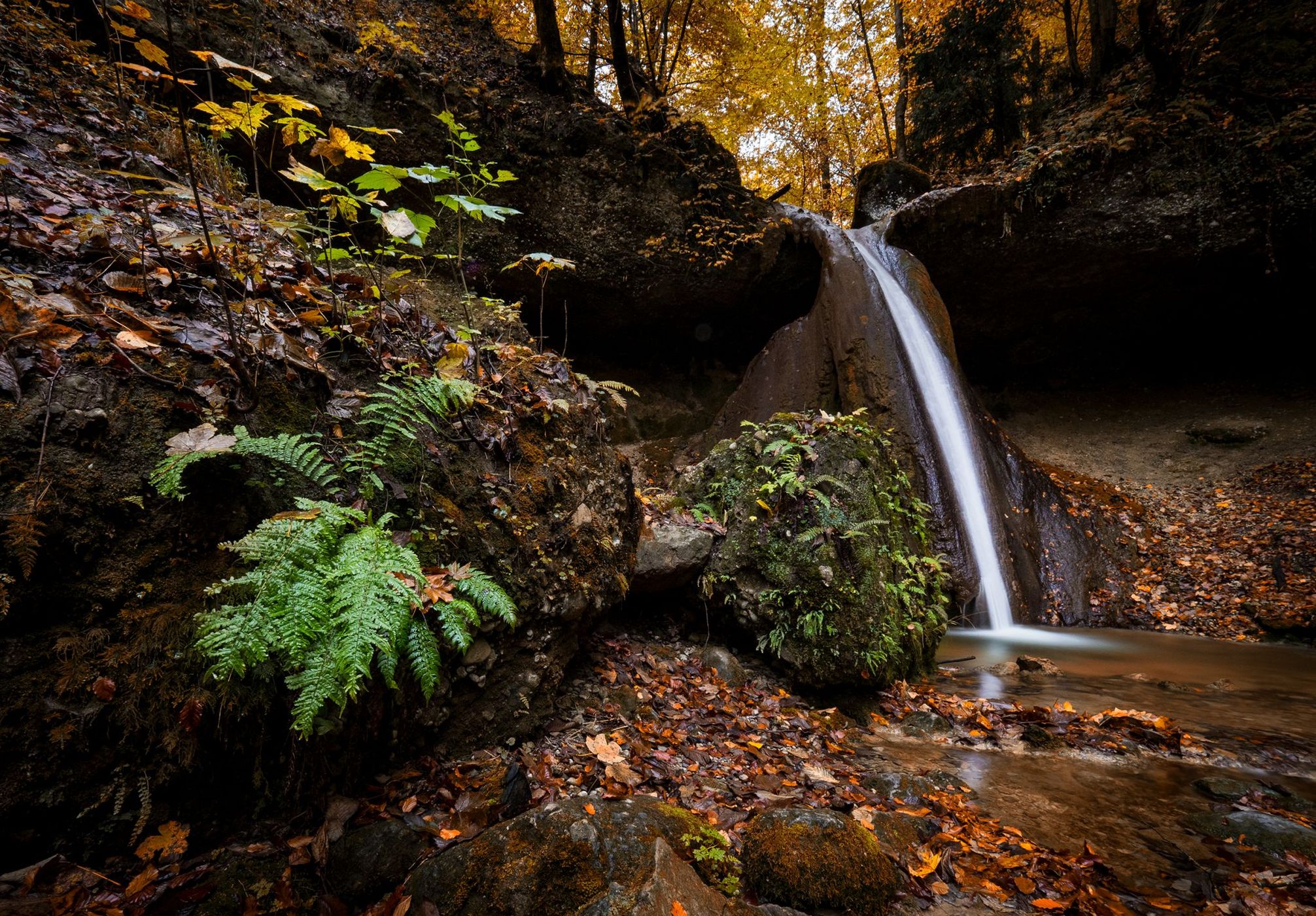 Schwarzenbach Wasserfälle, Switzerland