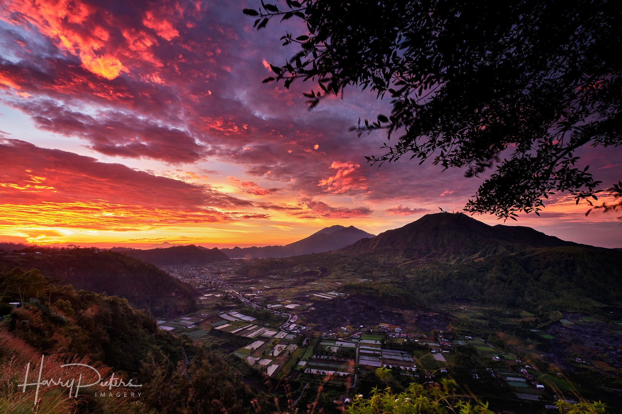 Sunrise Inferno, Indonesia