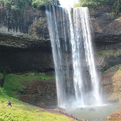 Tad Tayicsua, Lao