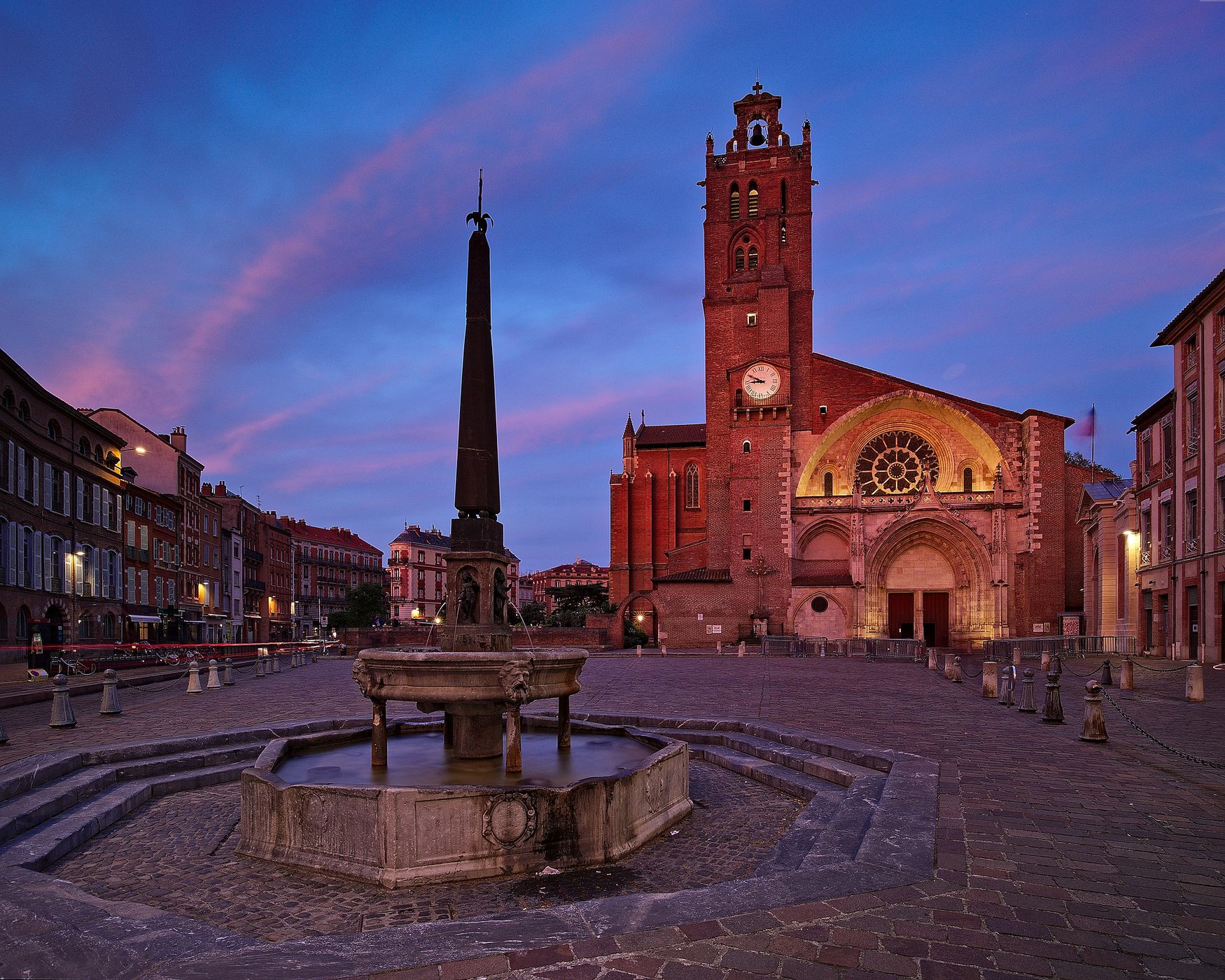 Toulouse, Saint Etienne cathedral, France
