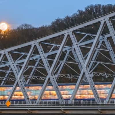 Train Viaduc, France