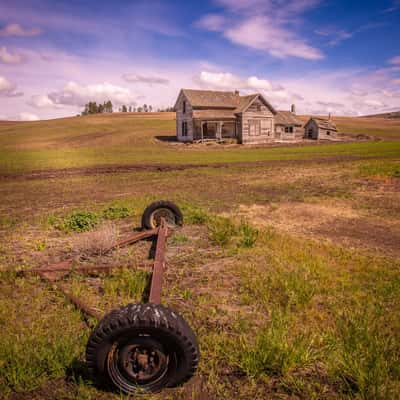 Abandoned Farmhouse in Palouse, USA