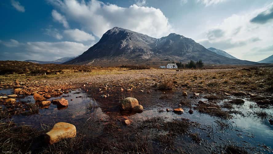 Lagangarbh Cottage (Black Rock Cottage), Glencoe