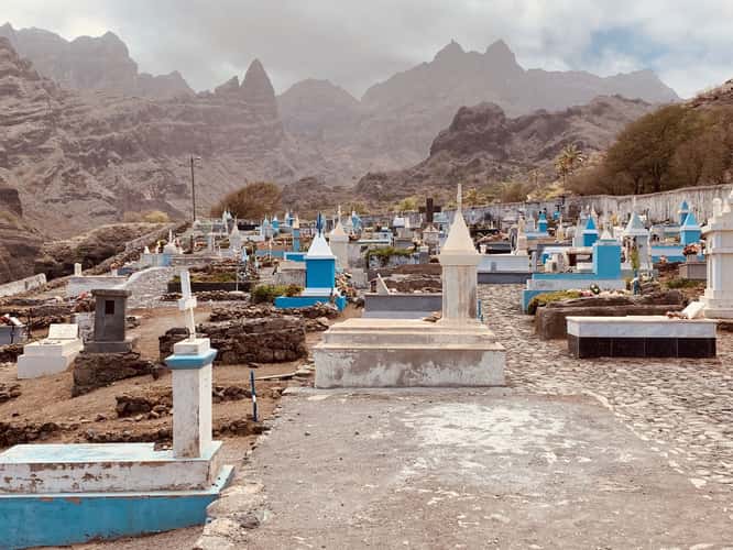 Cha de Igreja cemetery