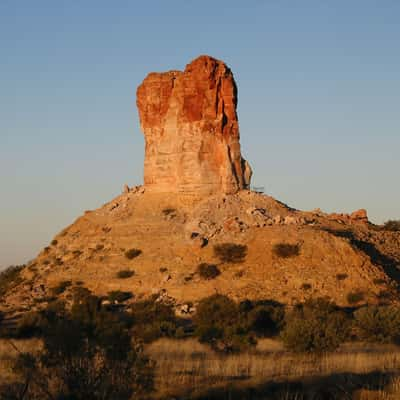 Chamber's Pillar, Australia