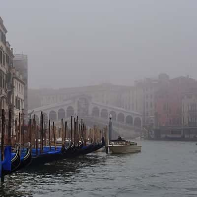 Rialto (view from Riva del Vin), Venice, Italy