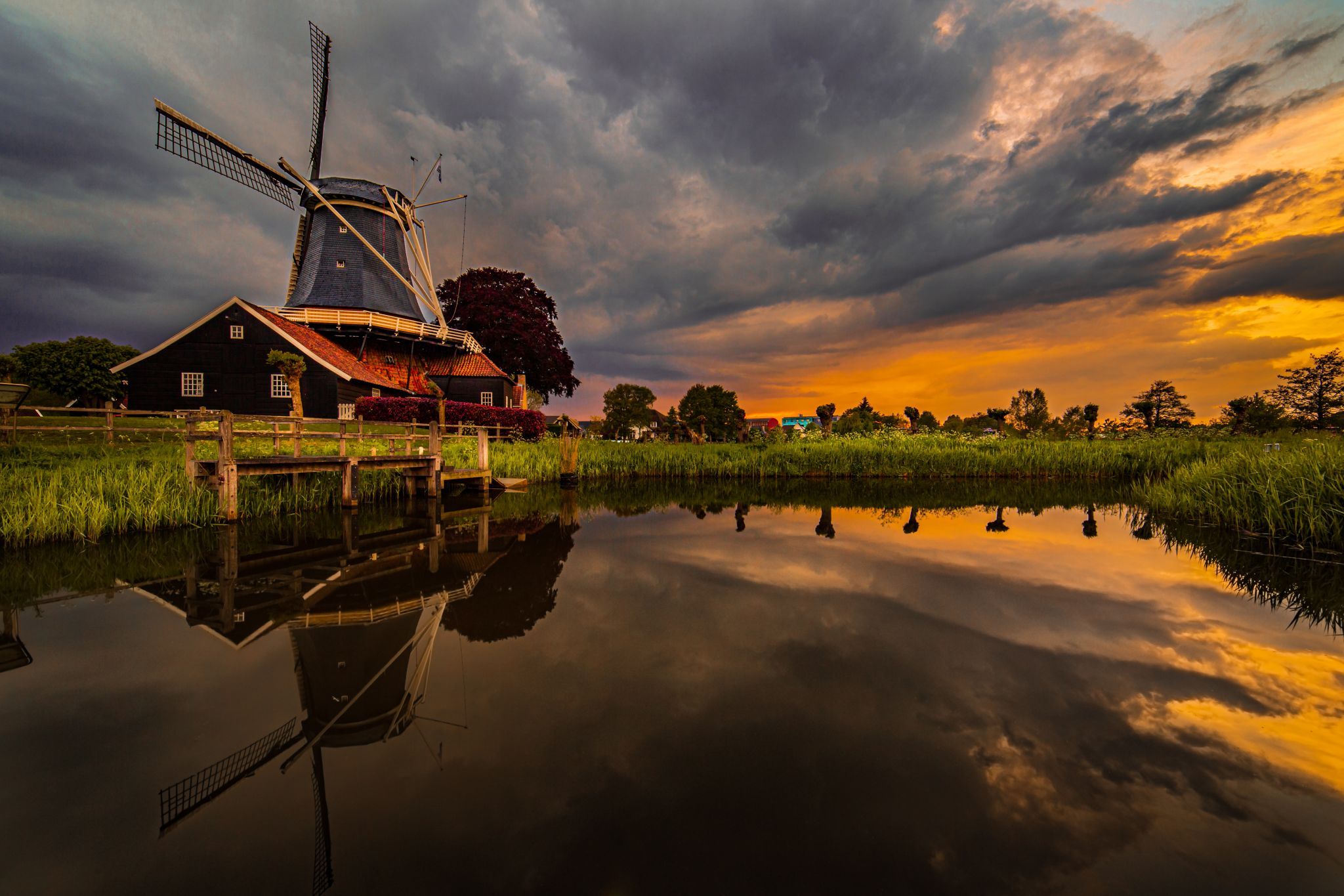 The Dutch Like Mills, Netherlands