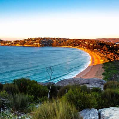 Looking back from the Lighthouse Palm Beach Sydney, Australia