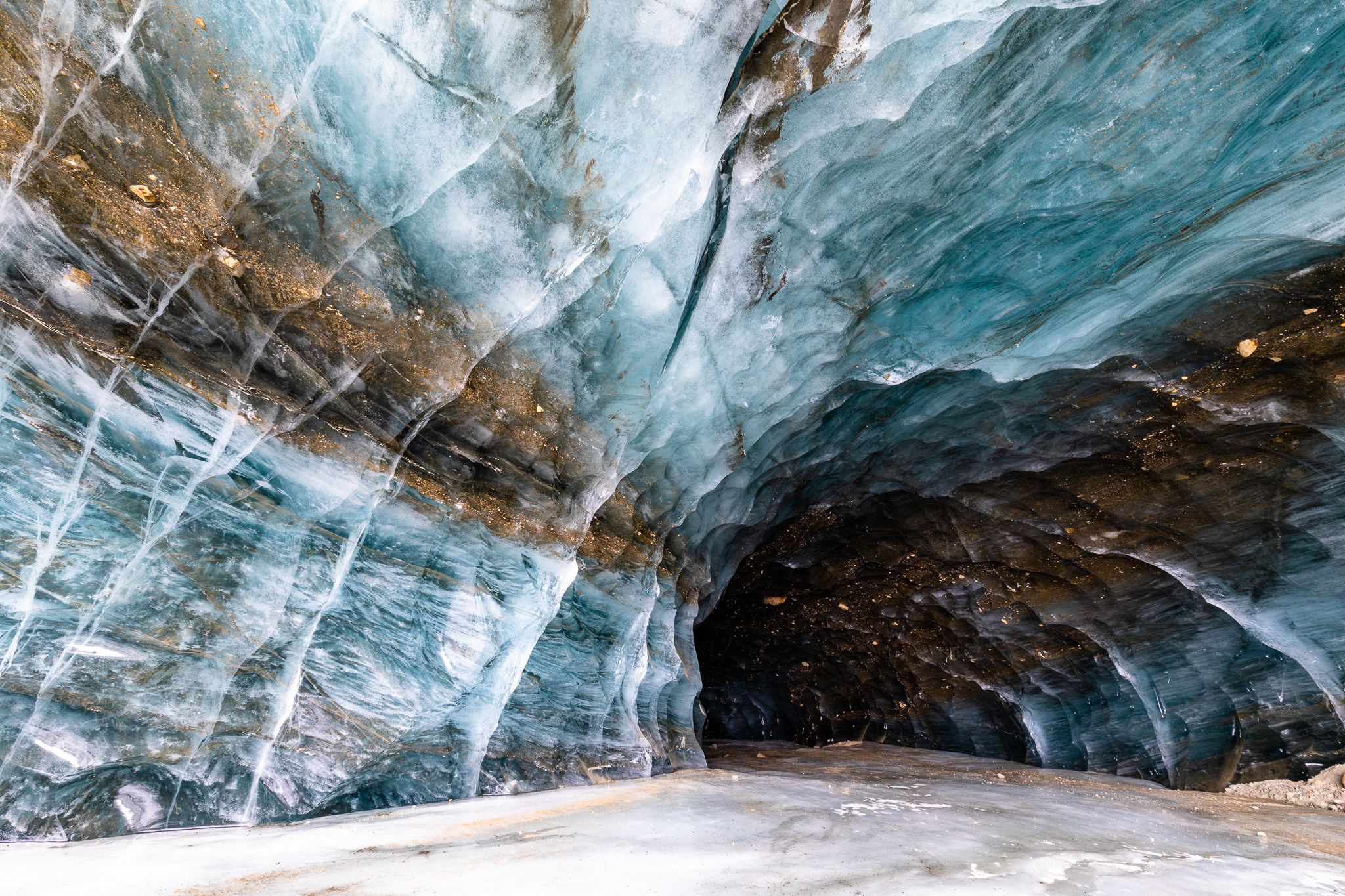 MacLaren Glacier ice cave, USA