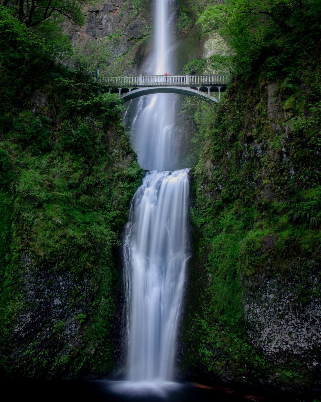 Lower Multnomah Falls, USA