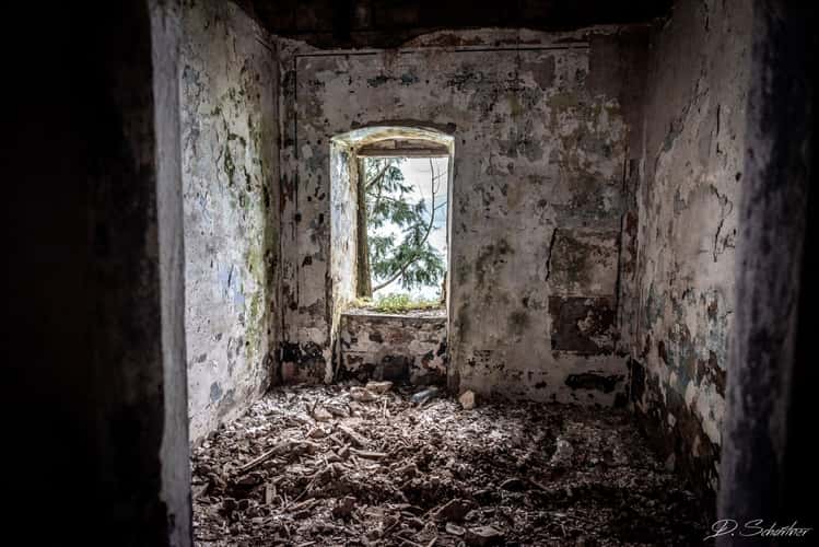 Old guard house